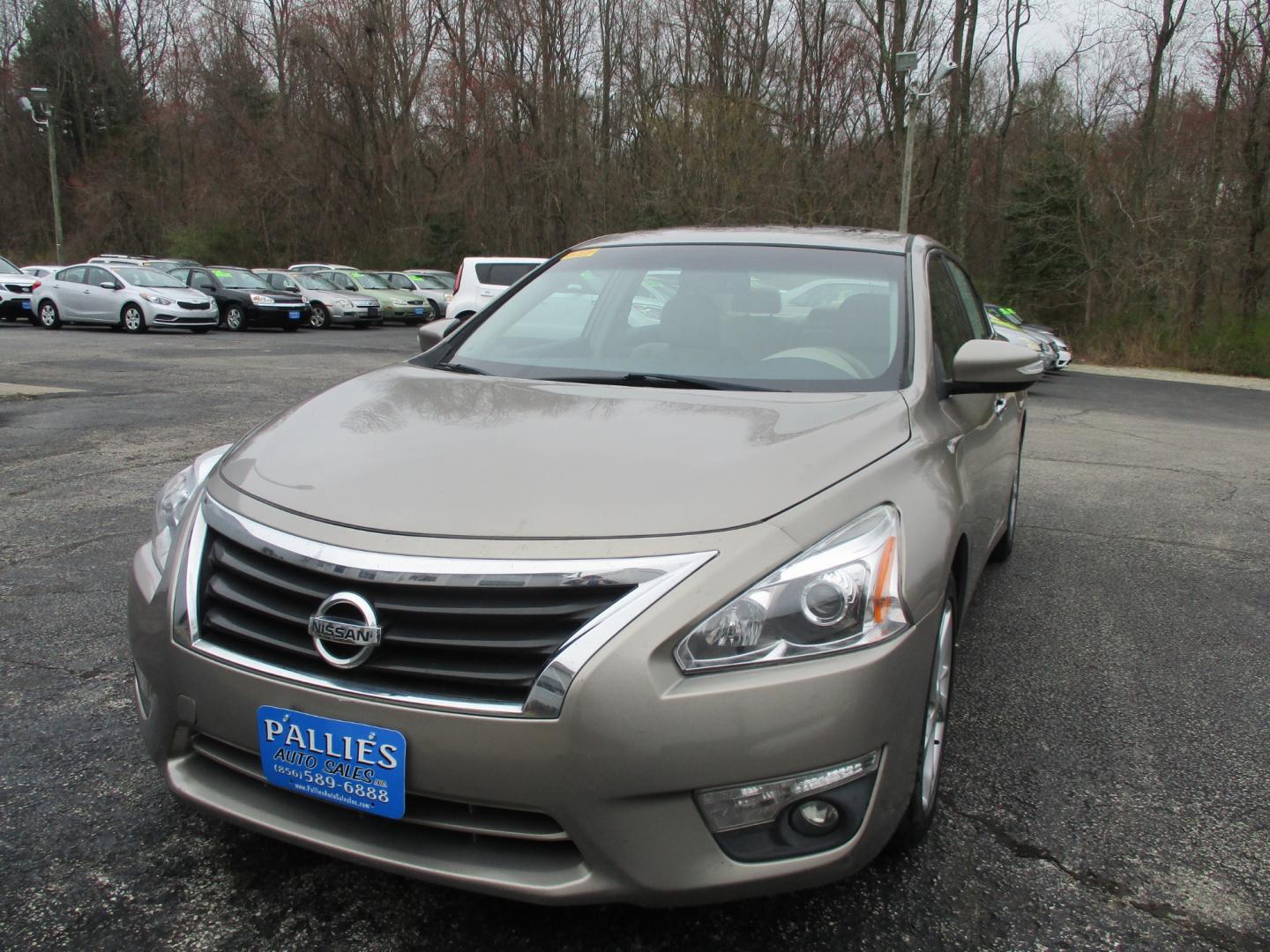 2013 GOLD Nissan Altima 2.5 S (1N4AL3AP8DN) with an 2.5L L4 DOHC 16V engine, AUTOMATIC transmission, located at 540a Delsea Drive, Sewell, NJ, 08080, (856) 589-6888, 39.752560, -75.111206 - Photo#0